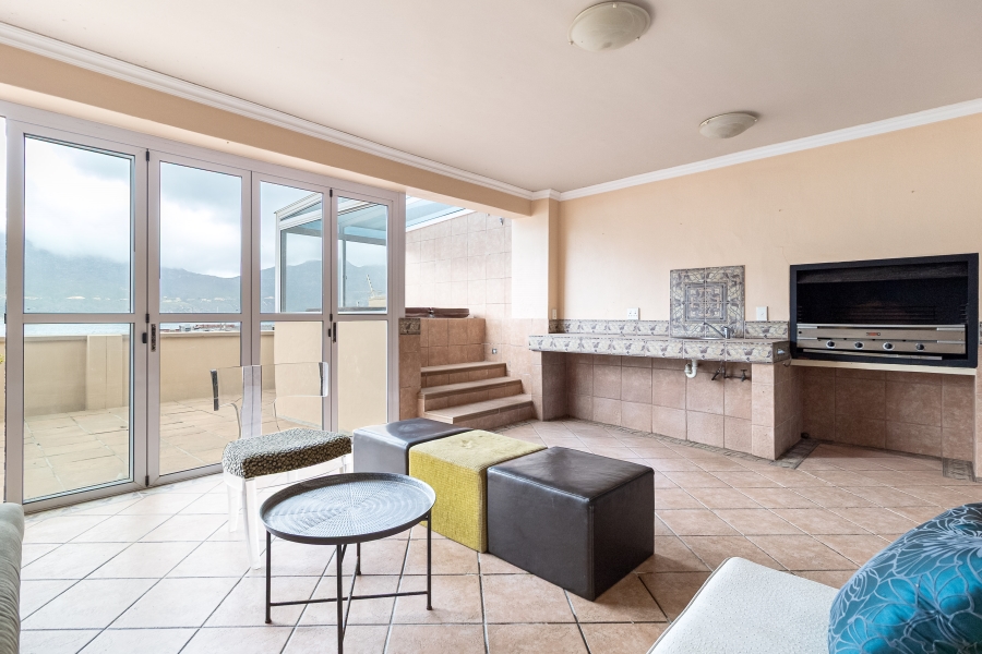 4 Bedroom Property for Sale in Northshore Western Cape